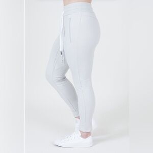 NWOT ROKWOLF WOMENS PANTS  LOUNGE JOGGER  LUNAR ROCK WHITE COTTON ‎ SIZE L